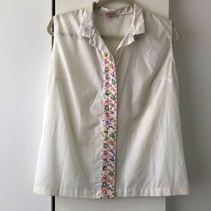 Embroidered floral sleeveless blouse